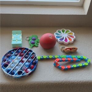 Multicolor Round Pop-It Fidget Toy with Sensory Accessories